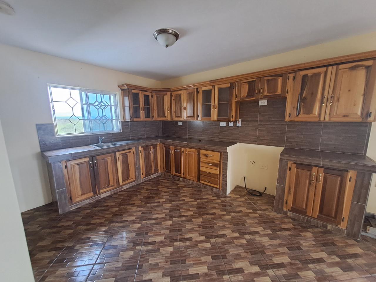 First image of 3 Diamond Avenue in Hellshire Heights, St. Catherine, Jamaica - property is For Rent