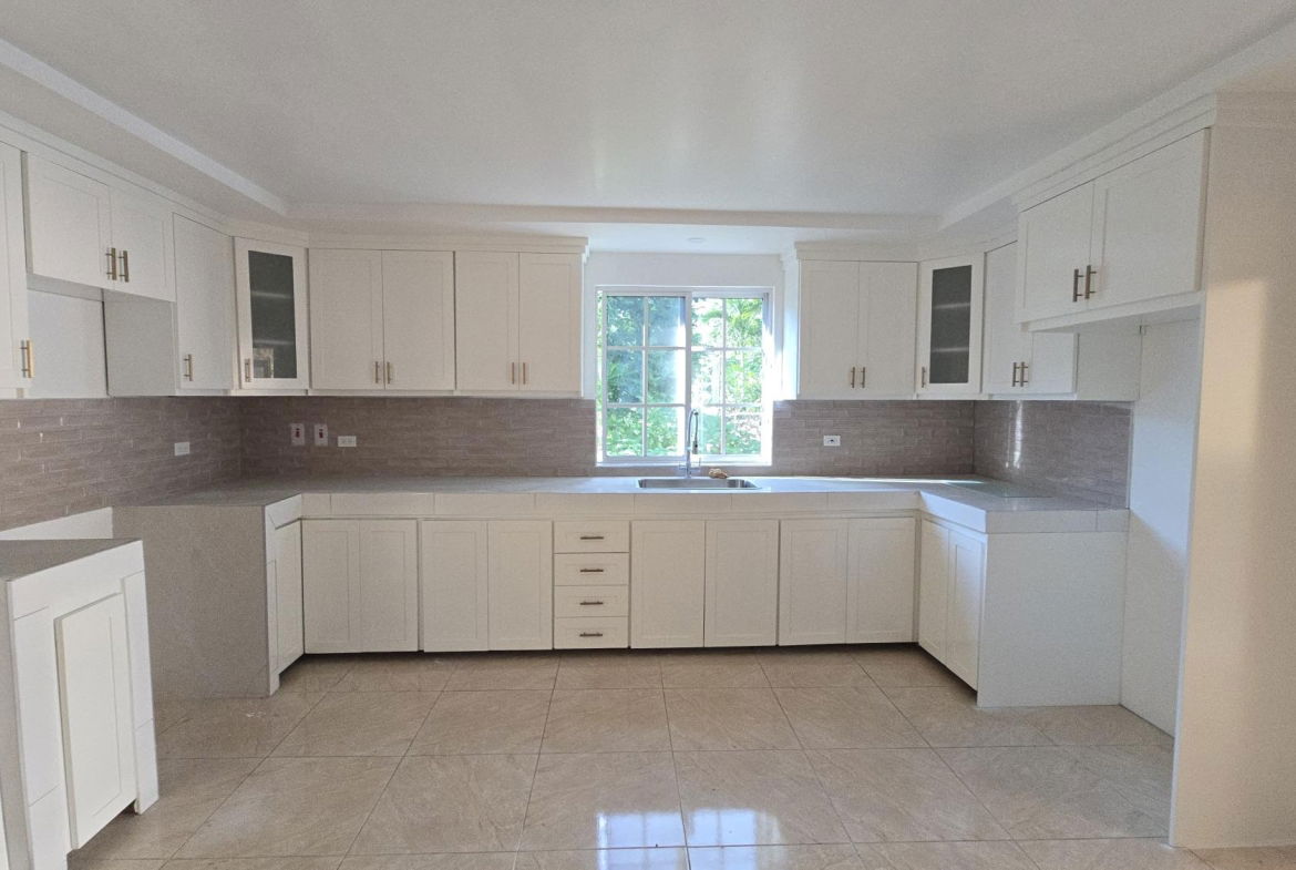 First image of 10 Fort George Crescent in Kingston 9, St. Andrew, Jamaica - property is For Rent