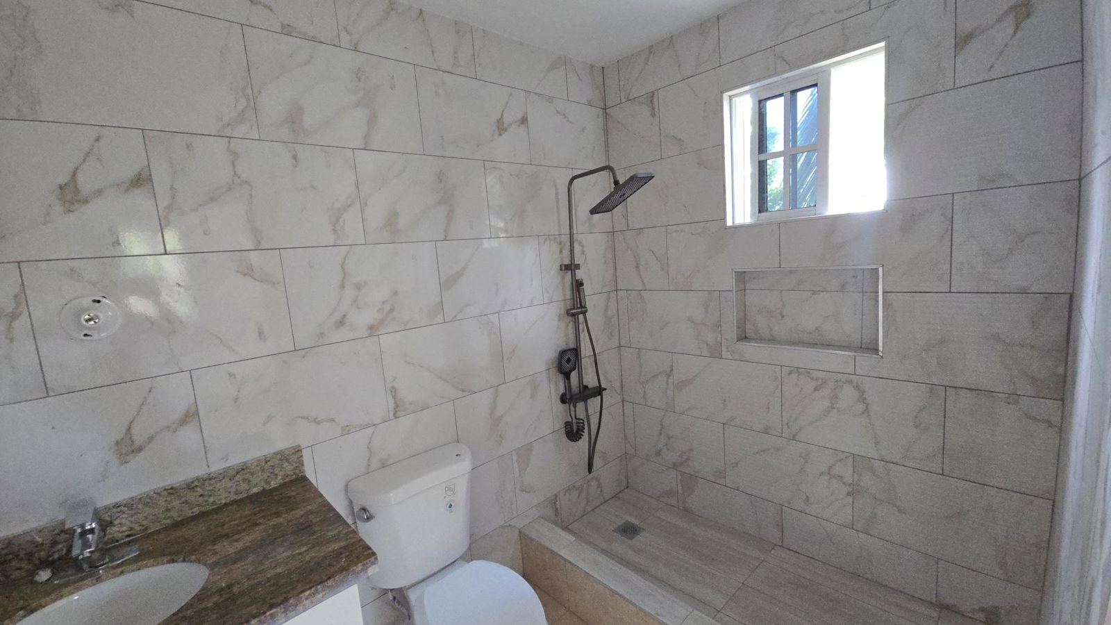 Sixth image of 10 Fort George Crescent in Kingston 9, St. Andrew, Jamaica - property is For Rent