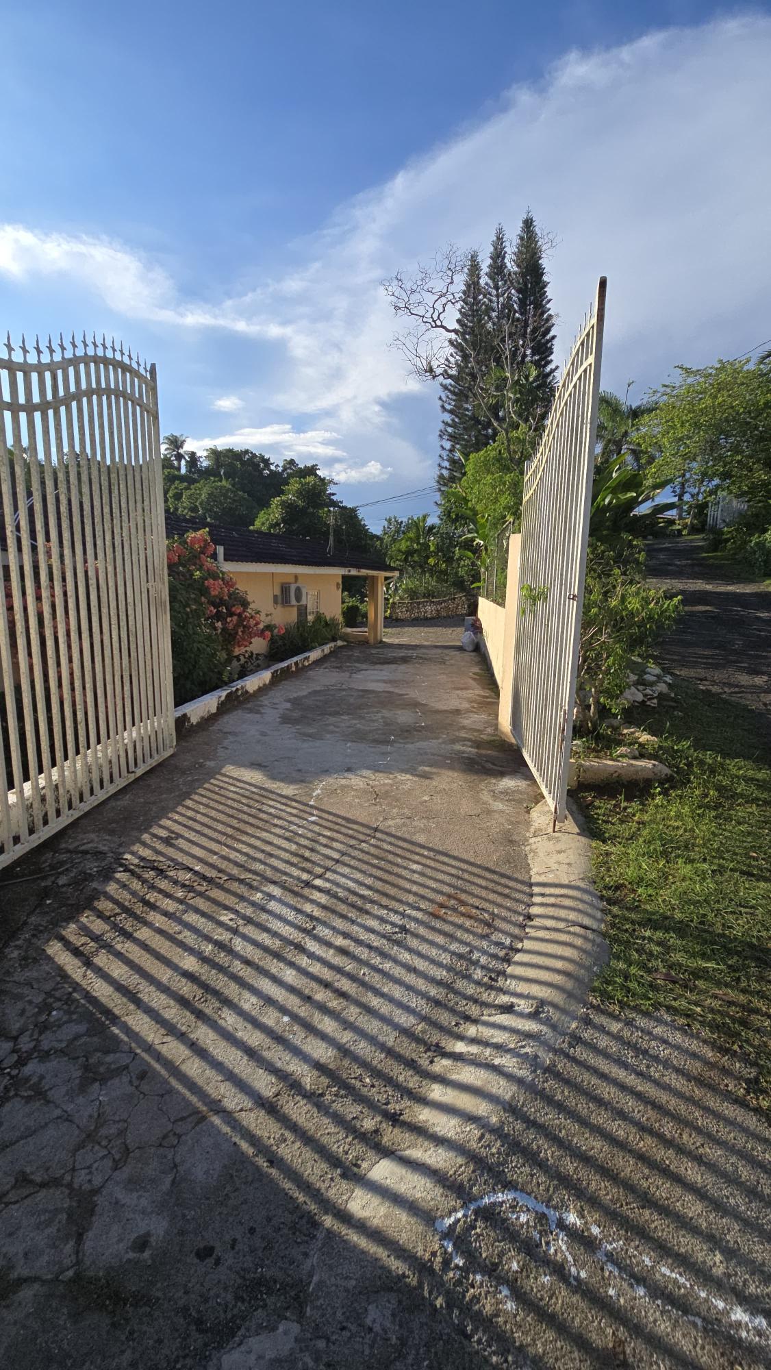 Seventh image of 10 Fort George Crescent in Kingston 9, St. Andrew, Jamaica - property is For Rent