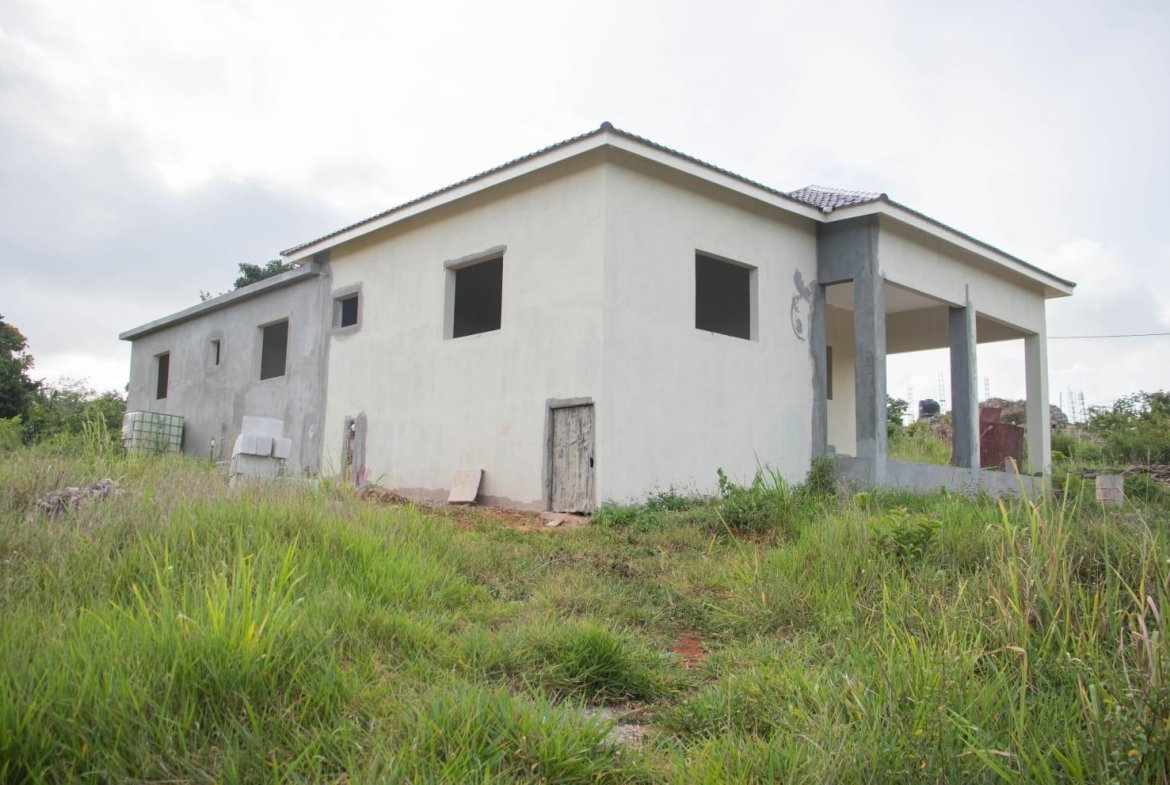Third image of Richmond Georges Valley in Mandeville, Manchester, Jamaica - property is For Sale