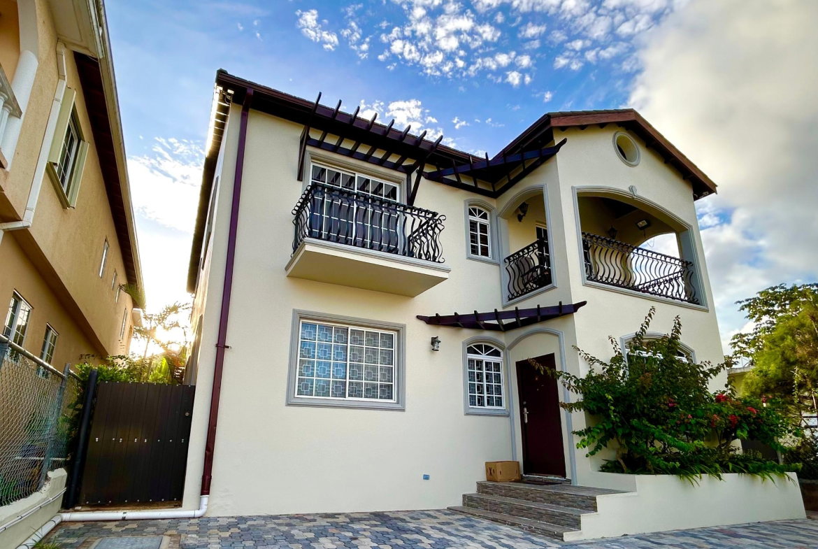 First image of 4 Hoofatt dr East Ingleside in Mandeville, Manchester, Jamaica - property is For Rent