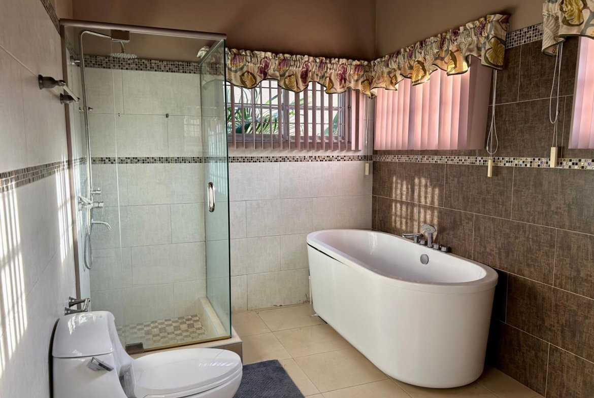 Fourteenth image of 4 Hoofatt dr East Ingleside in Mandeville, Manchester, Jamaica - property is For Rent