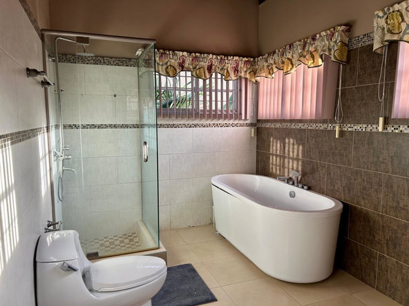 Fourteenth image of 4 Hoofatt dr East Ingleside in Mandeville, Manchester, Jamaica - property is For Rent