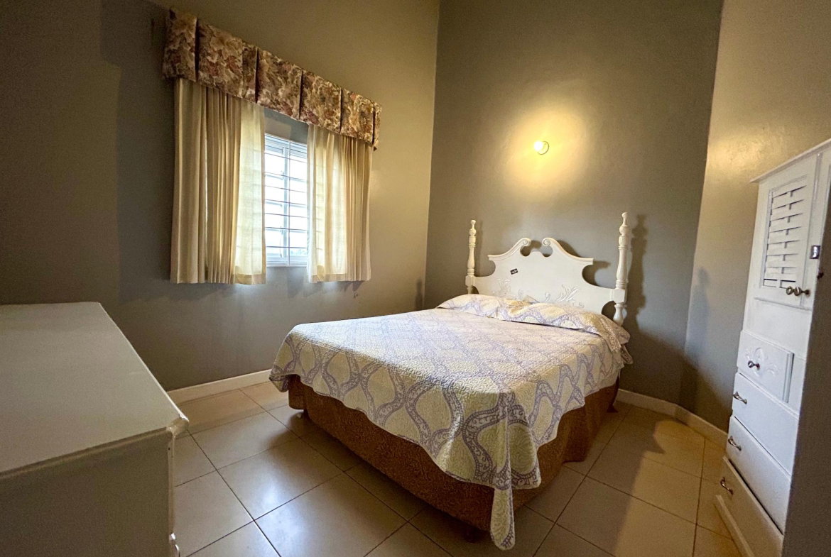 Sixteenth image of 4 Hoofatt dr East Ingleside in Mandeville, Manchester, Jamaica - property is For Rent
