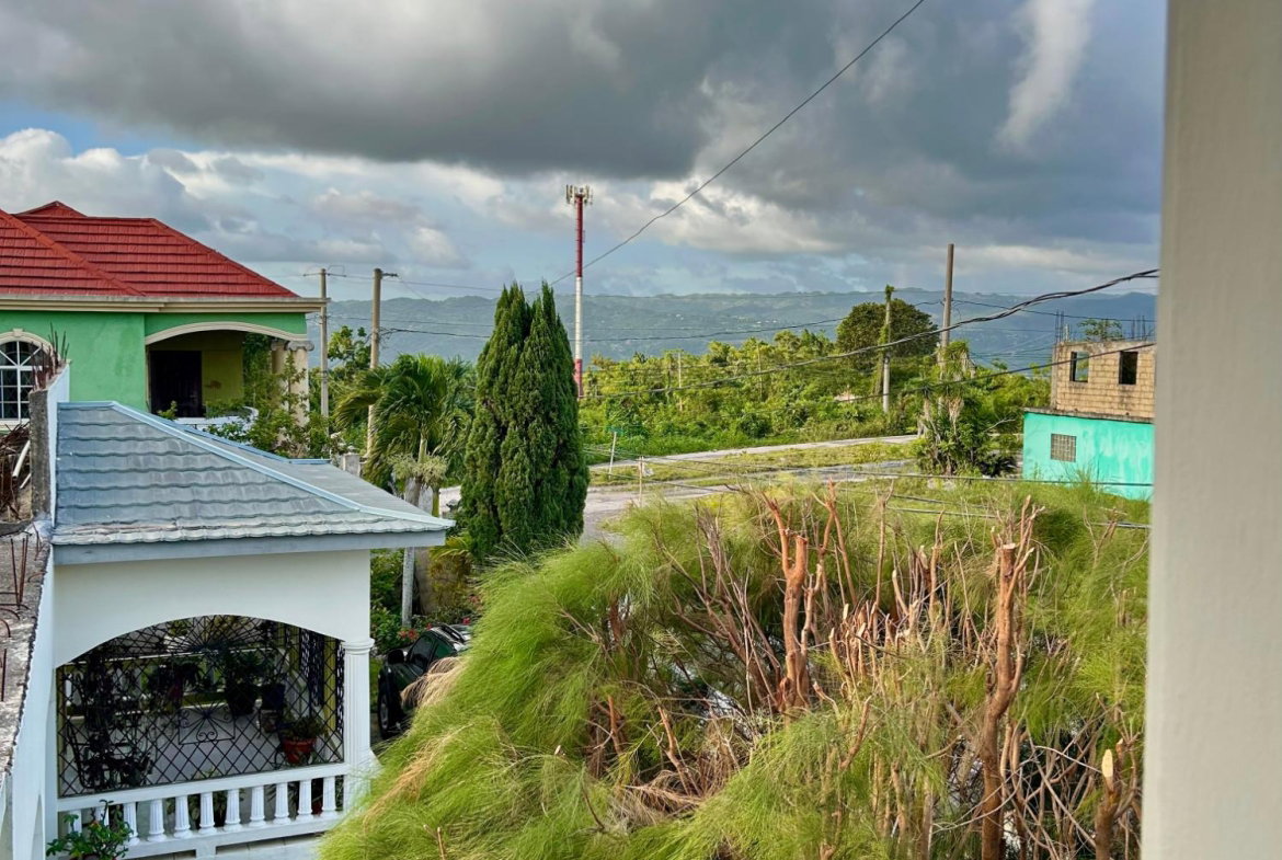 Seventeenth image of 4 Hoofatt dr East Ingleside in Mandeville, Manchester, Jamaica - property is For Rent