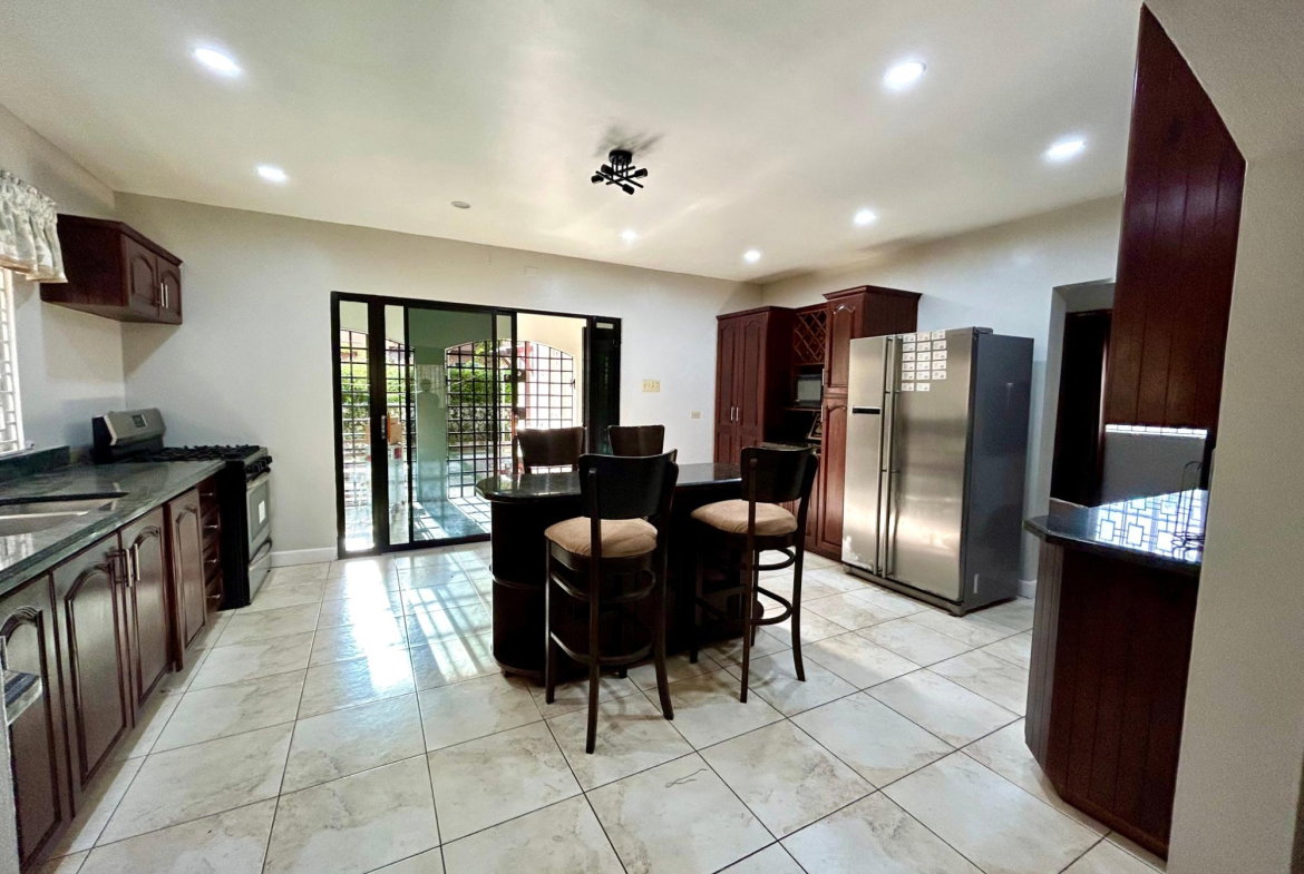 Fifth image of 4 Hoofatt dr East Ingleside in Mandeville, Manchester, Jamaica - property is For Rent