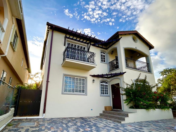 First image of 4 Hoofatt dr East Ingleside in Mandeville, Manchester, Jamaica - property is For Rent