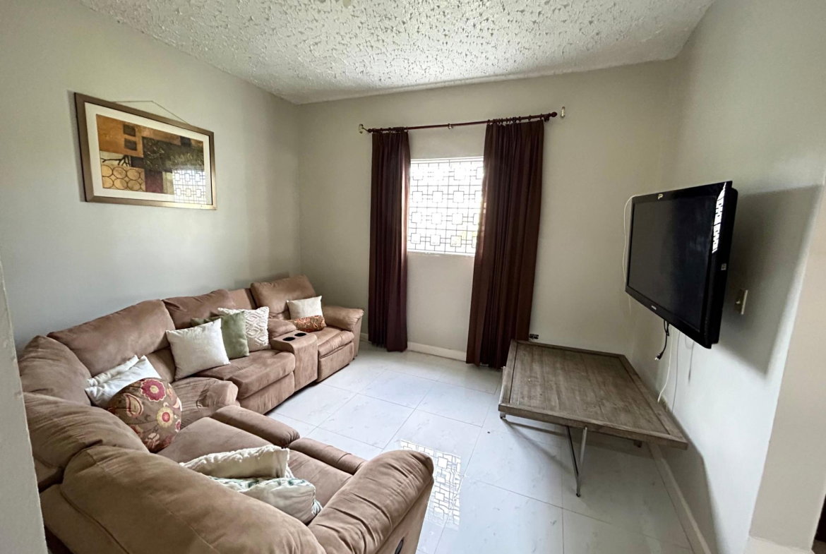 Eighth image of 4 Hoofatt dr East Ingleside in Mandeville, Manchester, Jamaica - property is For Rent