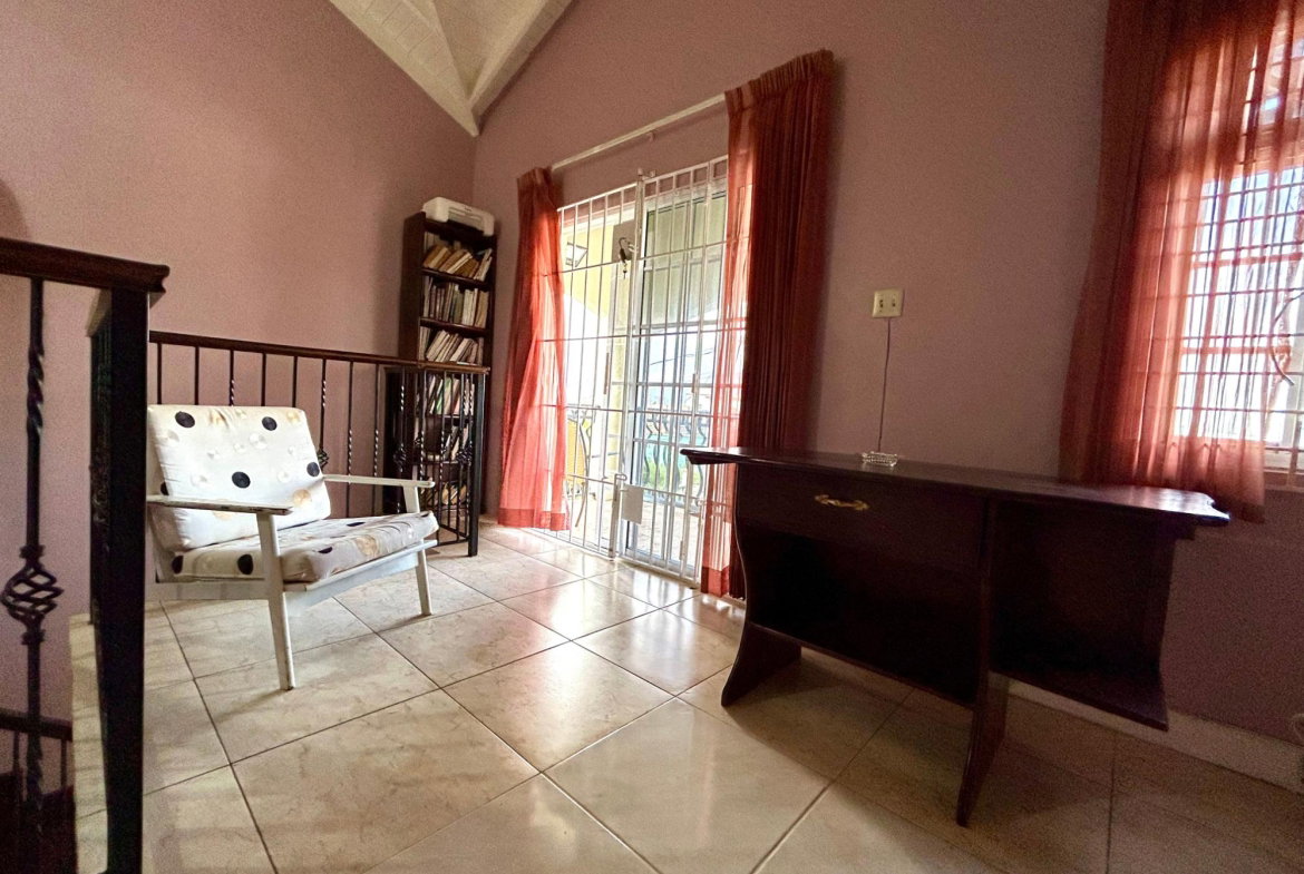 Tenth image of 4 Hoofatt dr East Ingleside in Mandeville, Manchester, Jamaica - property is For Rent