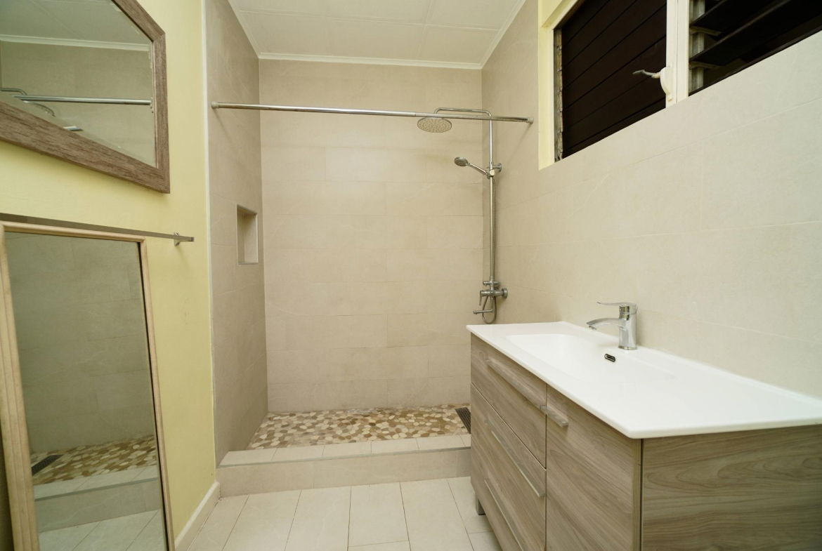 Eighteenth image of 16 East King's House Circle, in Kingston 6, St. Andrew, Jamaica - property is For Rent