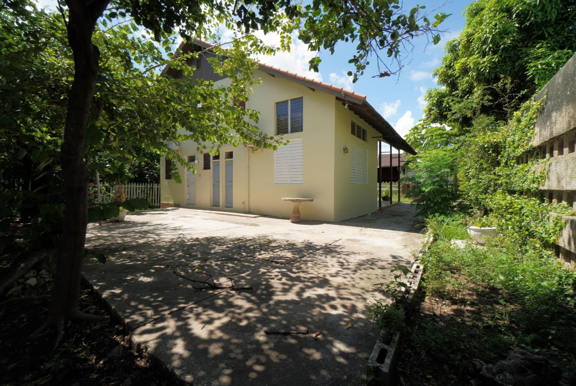 Twenty-Third image of 16 East King's House Circle, in Kingston 6, St. Andrew, Jamaica - property is For Rent