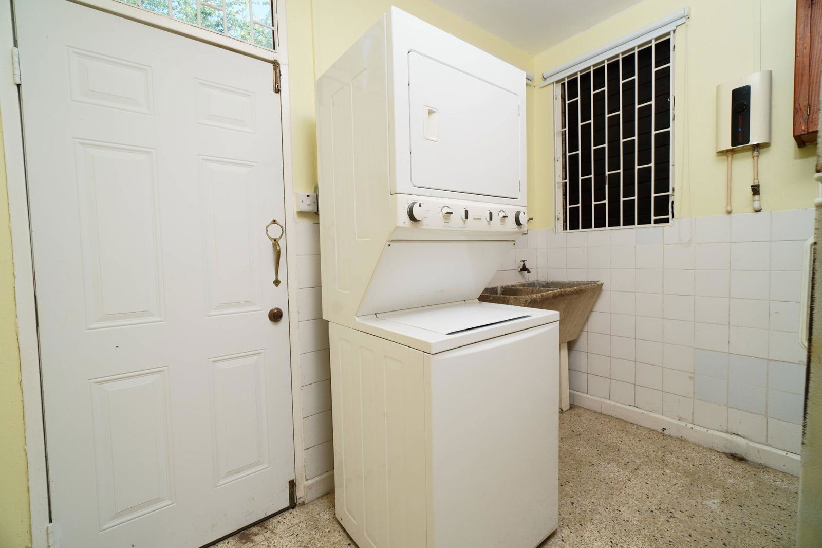 Seventh image of 16 East King's House Circle, in Kingston 6, St. Andrew, Jamaica - property is For Rent