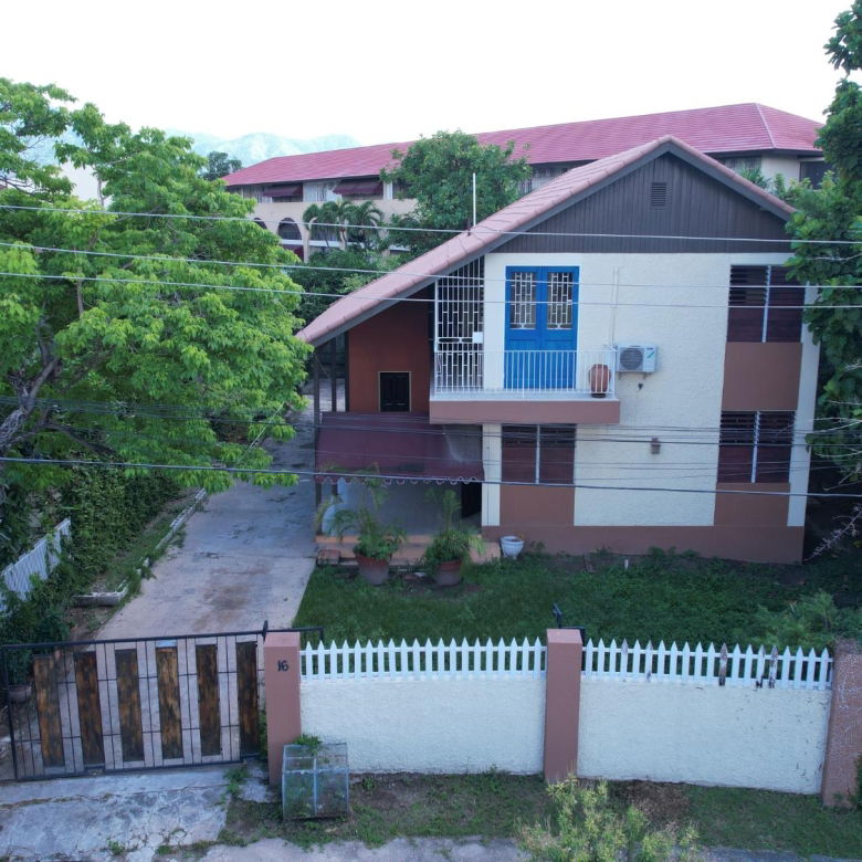 Spacious 4-Bedroom House for Rent in St. Andrew, Jamaica – 16 East King's House Circle 10 First image of 16 East King's House Circle, in Kingston 6, St. Andrew, Jamaica - property is For Rent