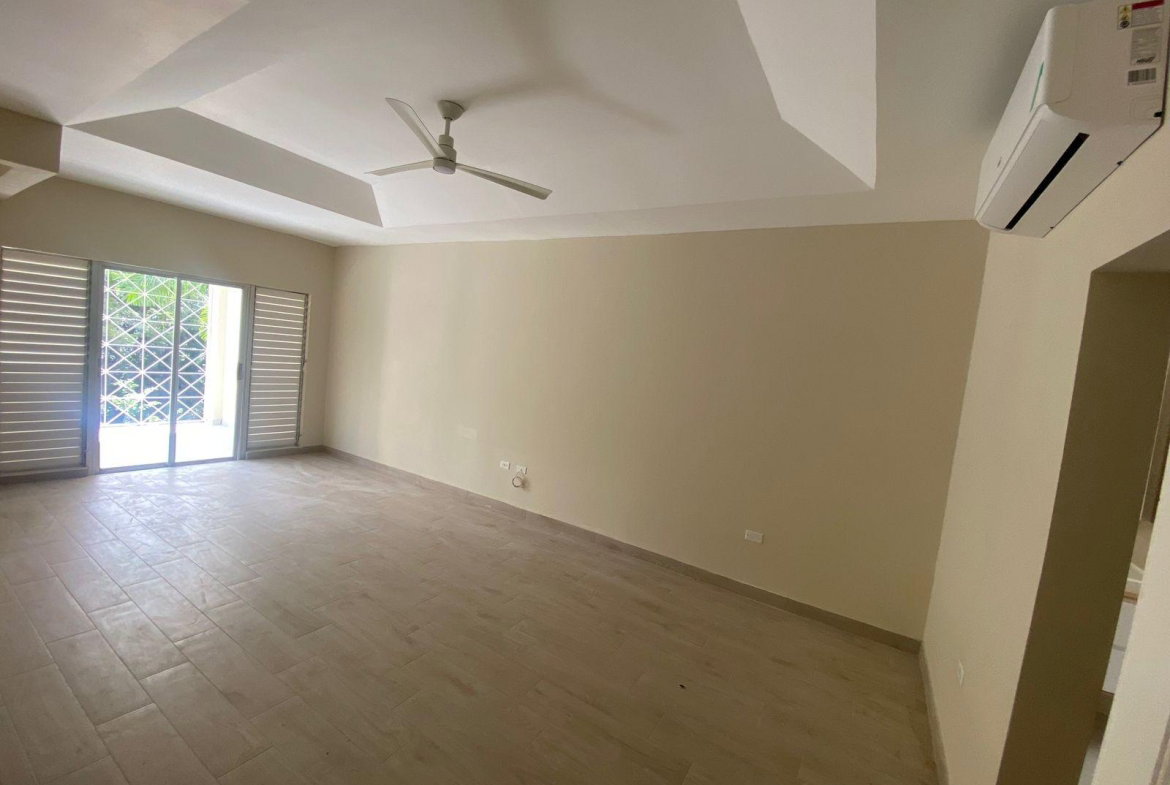 Seventh image of 6 Pearl Way in Kingston 6, St. Andrew, Jamaica - property is For Rent
