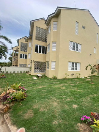 First image of 6 Pearl Way in Kingston 6, St. Andrew, Jamaica - property is For Rent