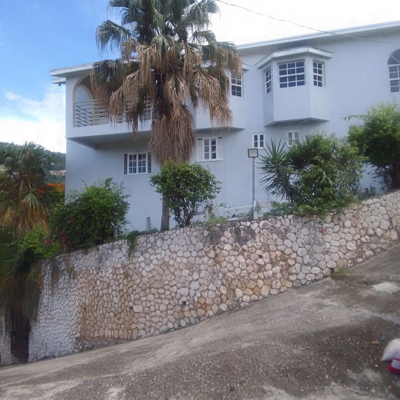 Spacious 5 Bedroom House for Rent in Havendale, St. Andrew, Jamaica 10 First image of 4 West Great House Circle in Kingston 19, St. Andrew, Jamaica - property is For Rent