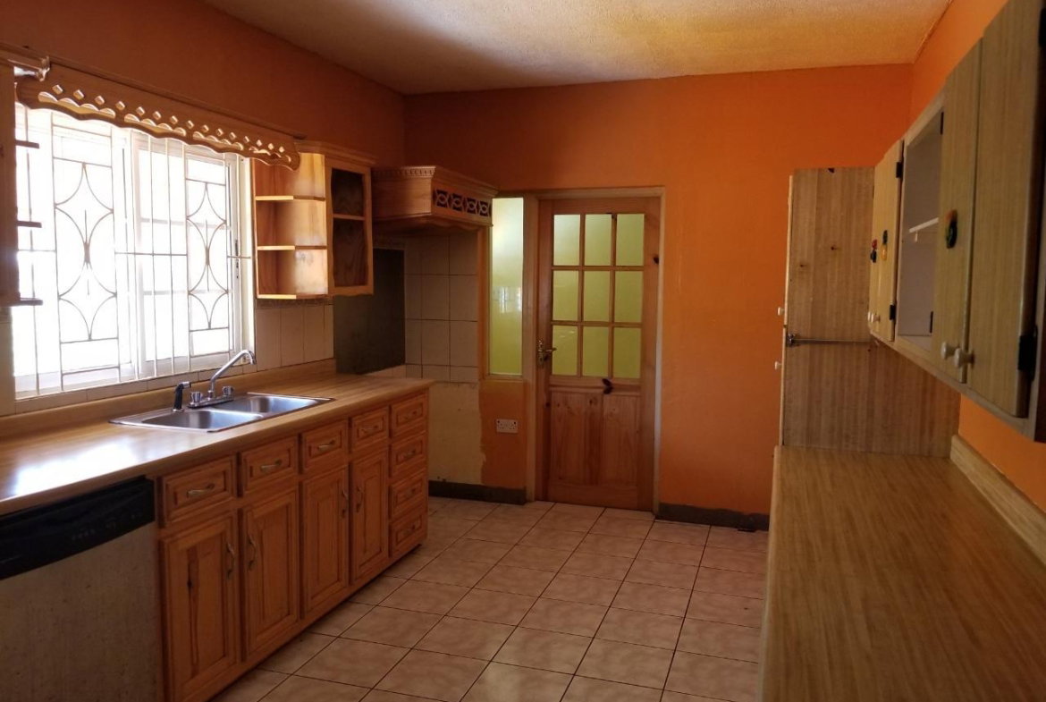 Eighteenth image of Clandon, Spalding , Manch in Clandon, Manchester, Jamaica - property is For Sale