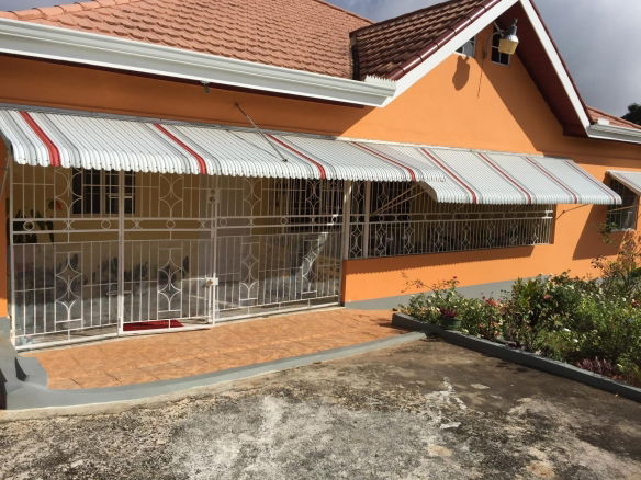 Spacious 5-Bedroom House for Sale in Clandon, Spalding, Manchester, Jamaica 9 First image of Clandon, Spalding , Manch in Clandon, Manchester, Jamaica - property is For Sale