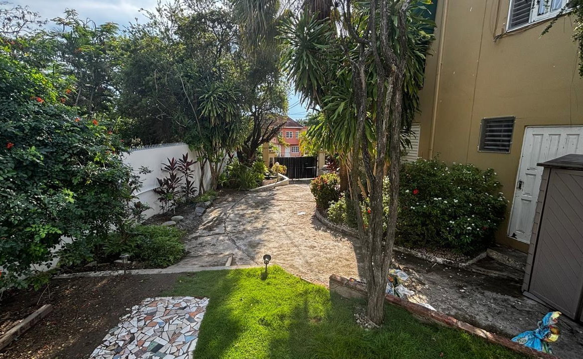 Fifteenth image of Widcombe Way in Kingston 6, St. Andrew, Jamaica - property is For Sale