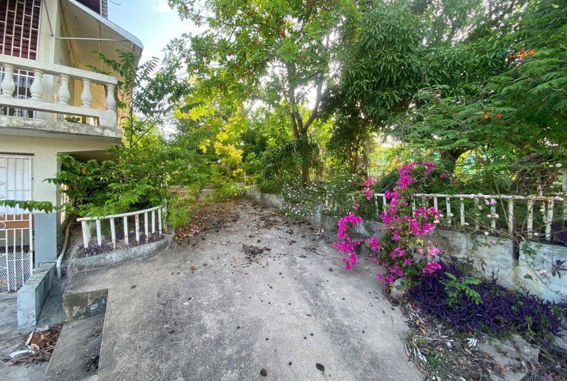 Eleventh image of 171 Roosevelt Crescent, Ingle in May Pen, Clarendon, Jamaica - property is For Sale