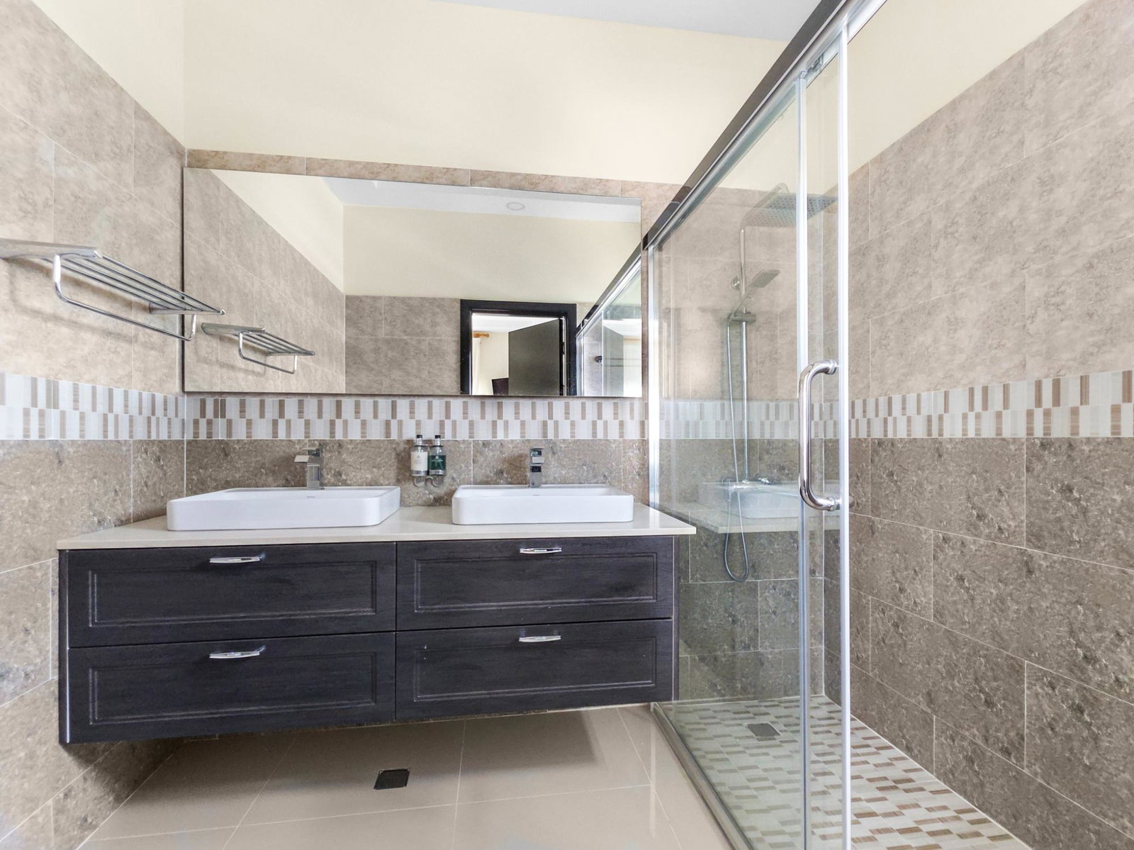 Thirteenth image of 132- Pyramid Point in Ocho Rios, St. Ann, Jamaica - property is For Sale