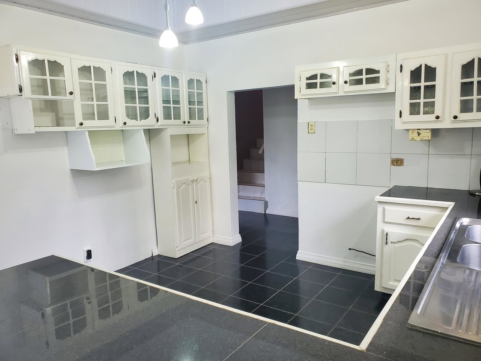 Stunning-4-Bedroom-House-for-Rent-in-Manchester-Jamaica-10-Patrick-Road Ninth image of 10 Patrick Road in Mandeville, Manchester, Jamaica - property is For Rent