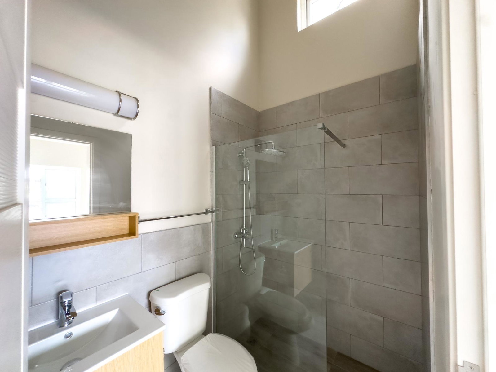 Townhouse-for-Sale-in-New-Brunswick-Village-St.-Catherine-Jamaica Fourteenth image of K3- New Brunswick Village in Spanish Town, St. Catherine, Jamaica - property is For Sale