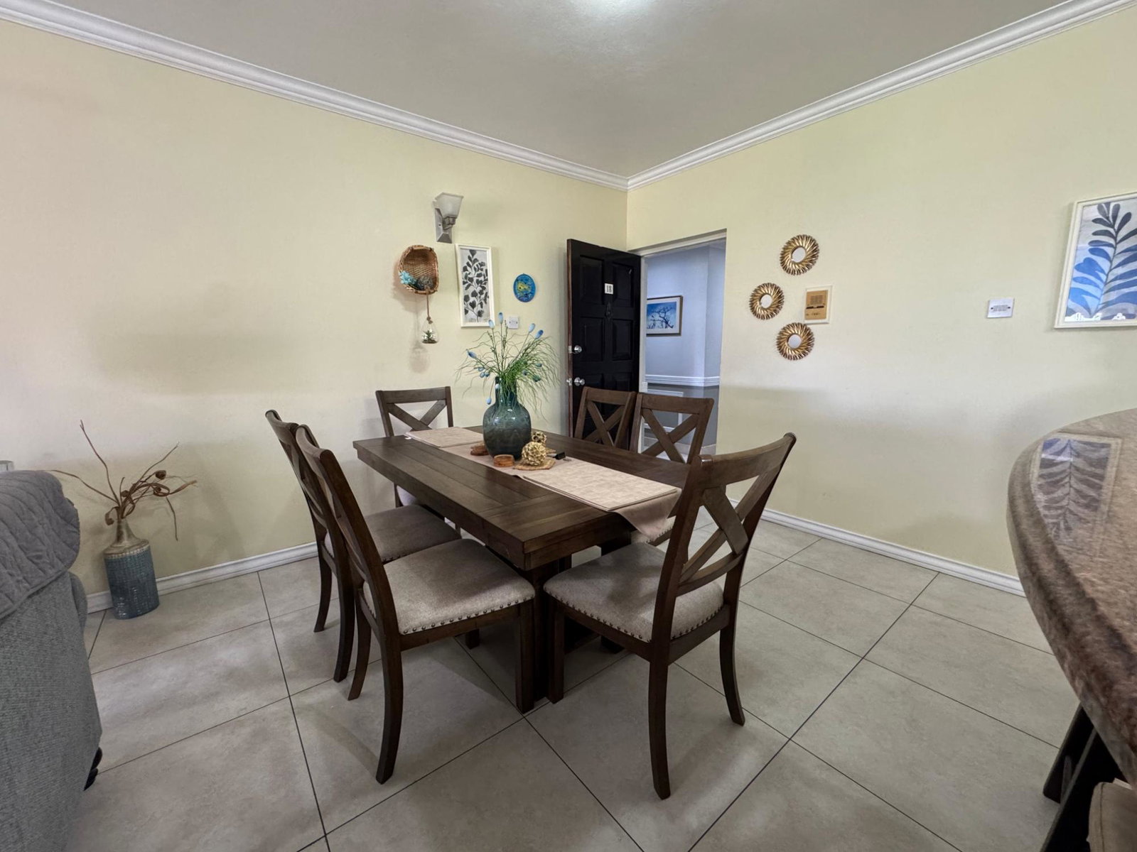 Turn-Key-2-Bed-Apartment-for-Rent-in-New-Kingston-St.-Andrew-Jamaica Fourth image of 18-3 Renfrew Road in Kingston 5, St. Andrew, Jamaica - property is For Rent