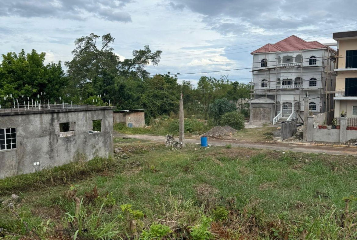 Fifth image of 180 Grange Close in Boscobel, St. Mary, Jamaica - property is For Sale