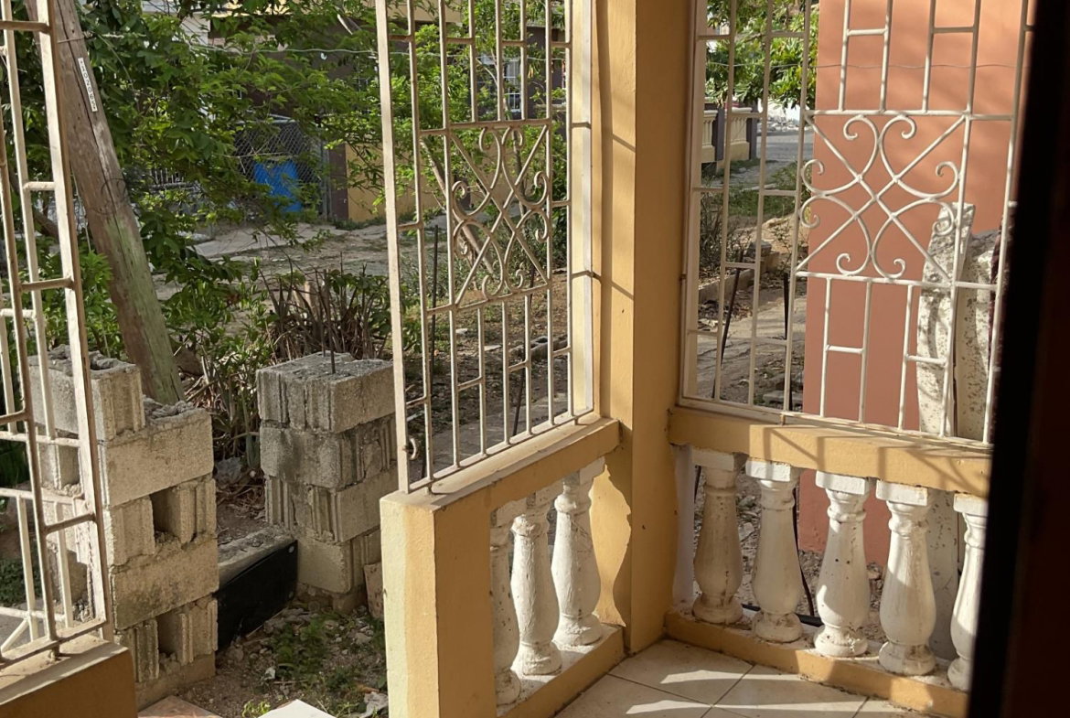 Fourth image of 440 se 48w 2 East Greater Portmore in Greater Portmore, St. Catherine, Jamaica - property is For Sale