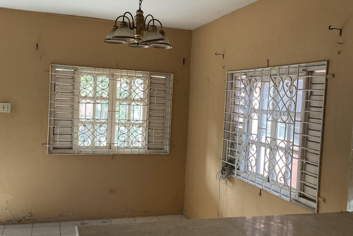 Seventh image of 440 se 48w 2 East Greater Portmore in Greater Portmore, St. Catherine, Jamaica - property is For Sale