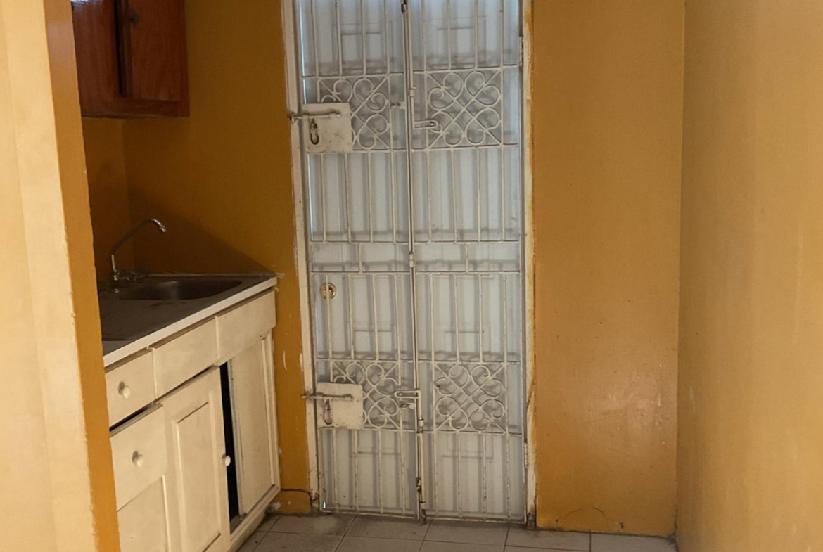 Tenth image of 440 se 48w 2 East Greater Portmore in Greater Portmore, St. Catherine, Jamaica - property is For Sale