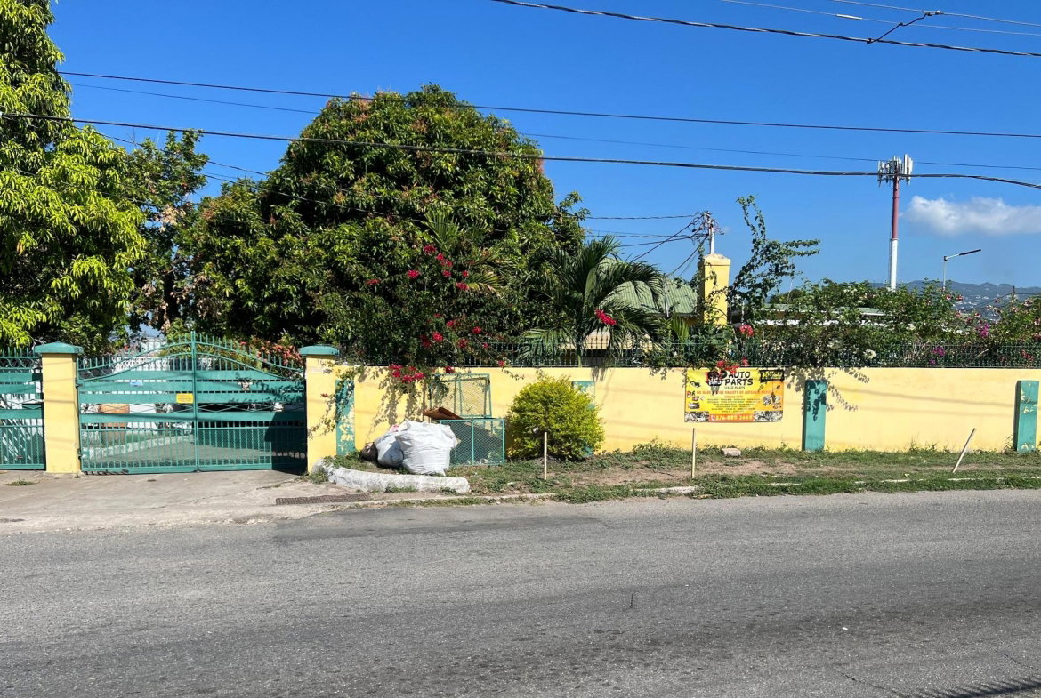 First image of 16 Keesing Avenue in Kingston 10, St. Andrew, Jamaica - property is For Sale