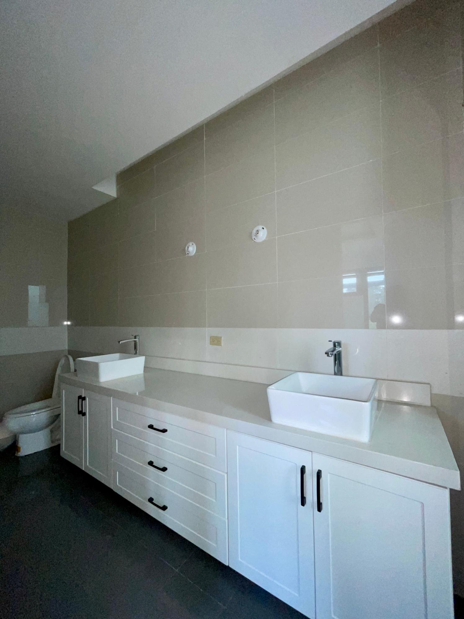 Fourteenth image of 202-39 Wellington Drive in Kingston 6, St. Andrew, Jamaica - property is For Sale