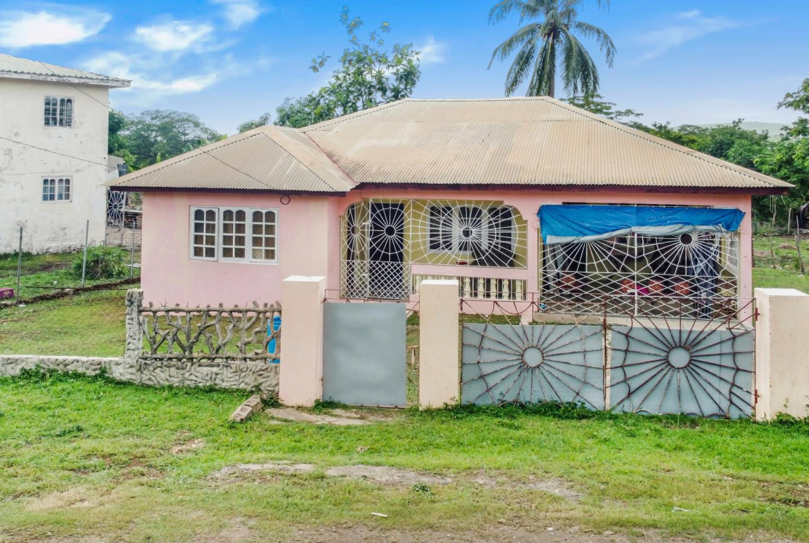 Second image of 27a Chateau in Chateau, Clarendon, Jamaica - property is For Sale