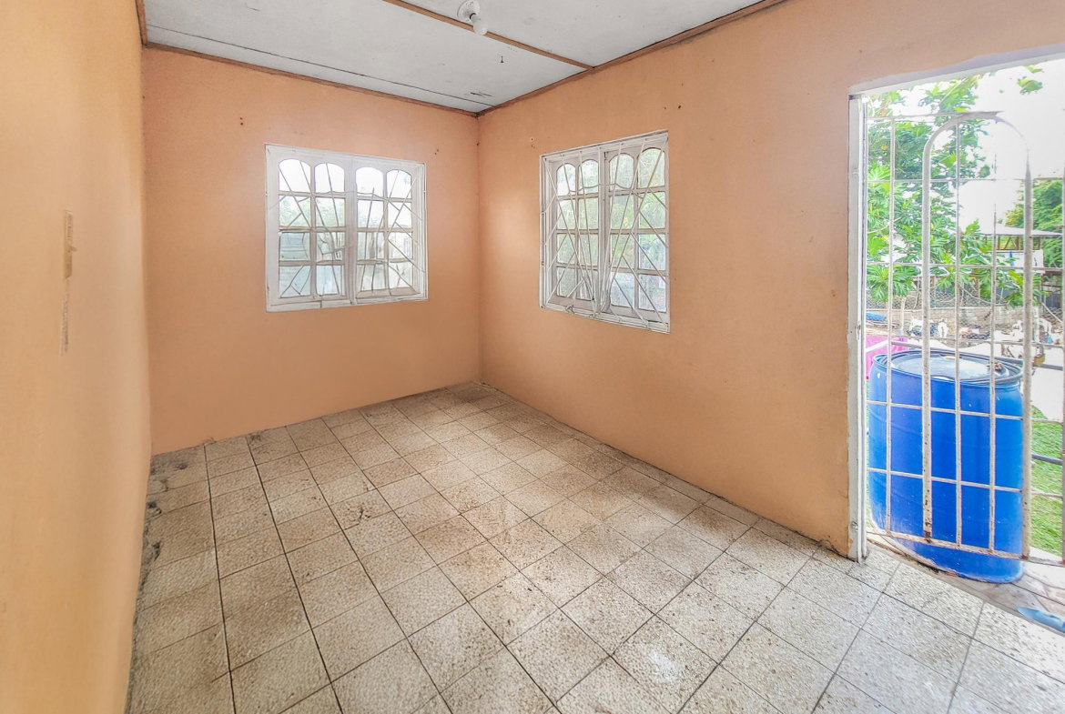 Fifth image of 27a Chateau in Chateau, Clarendon, Jamaica - property is For Sale