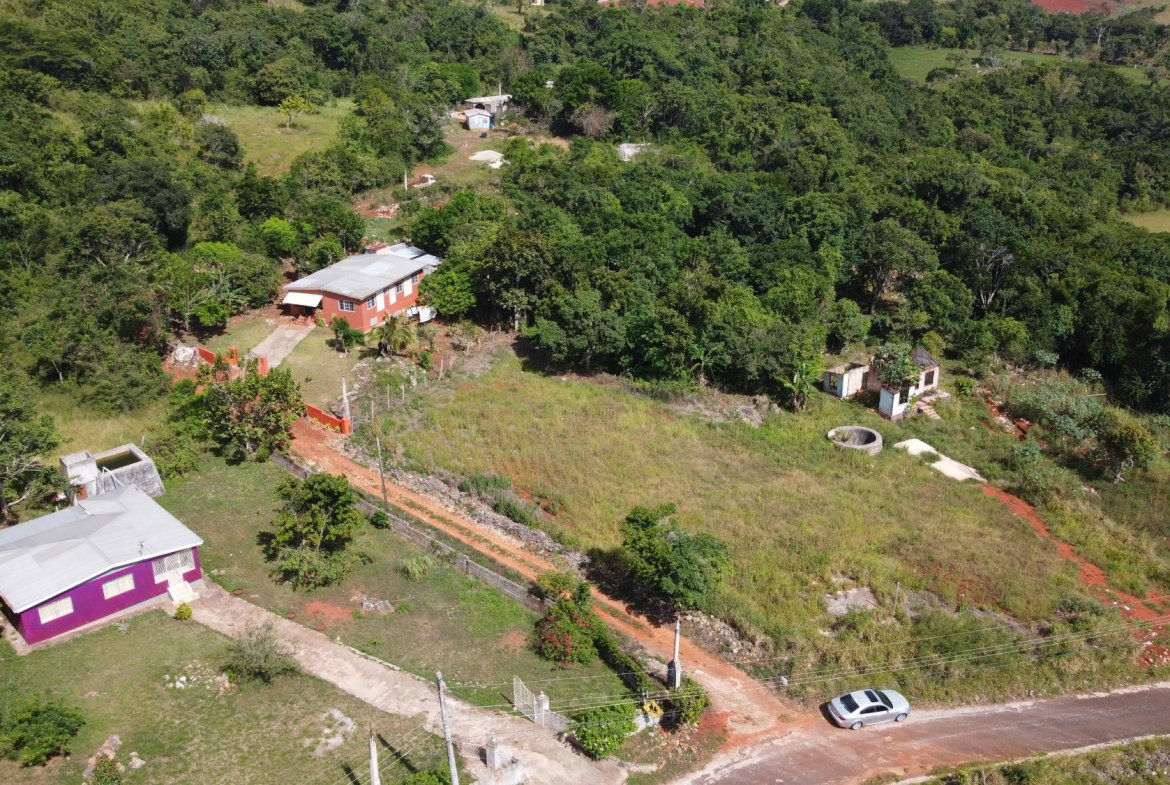 Second image of James Hill in James Hill, Clarendon, Jamaica - property is For Sale