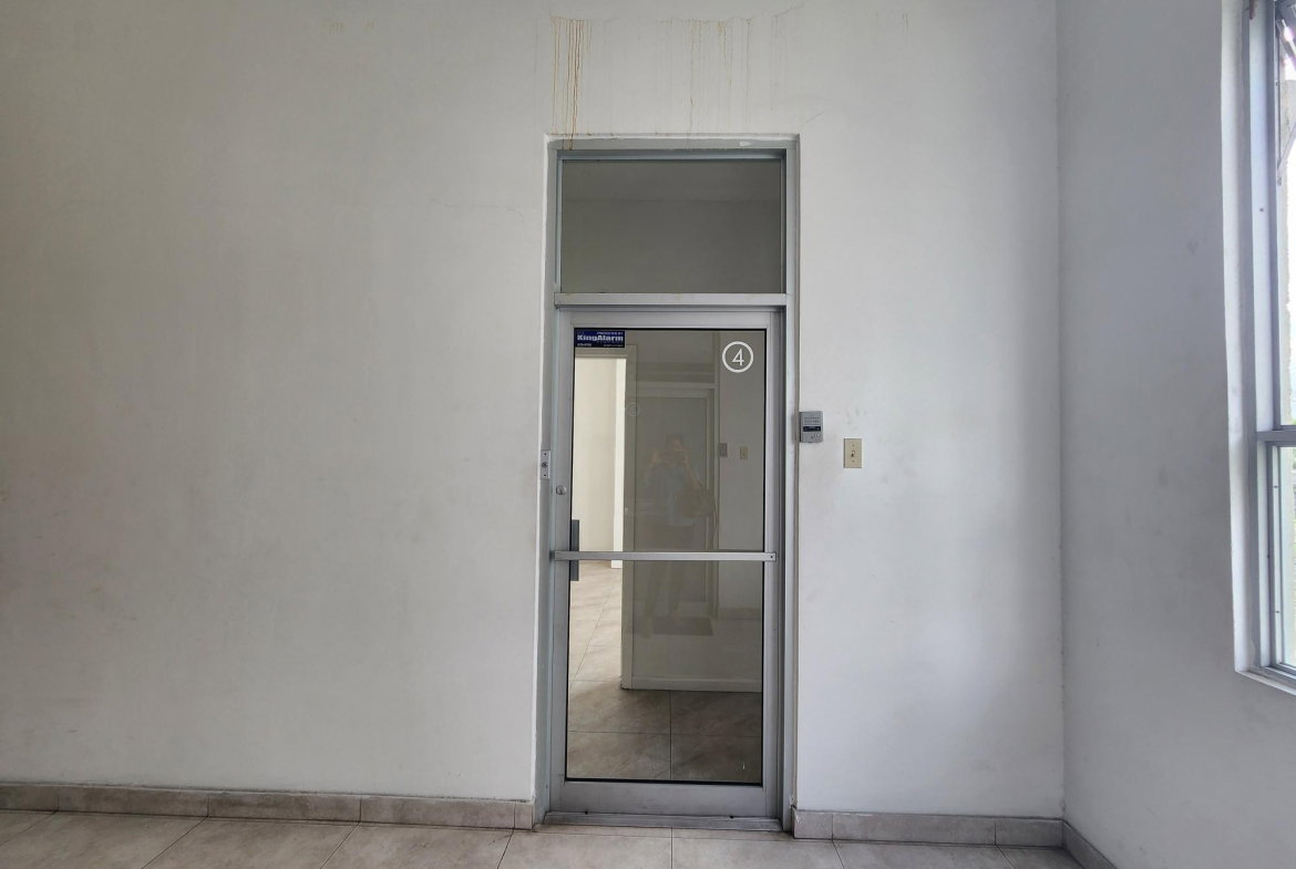 Fourth image of 13 West Kings House rd in Kingston 10, St. Andrew, Jamaica - property is For Rent