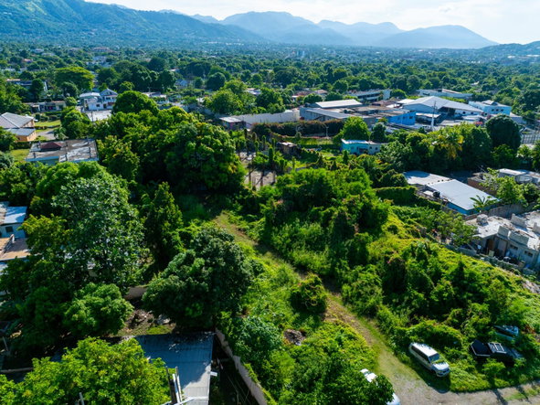 Fifth image of 25 1/2 Charlton Avenue in Kingston 8, St. Andrew, Jamaica - property is For Sale