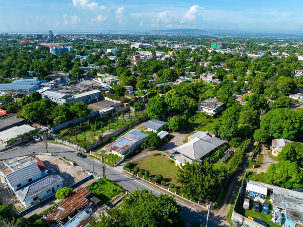 Tenth image of 25 1/2 Charlton Avenue in Kingston 8, St. Andrew, Jamaica - property is For Sale