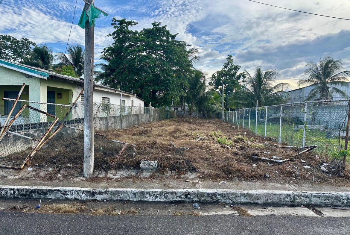 Thirteenth image of 15 Main Street, Port Maria in Port Maria, St. Mary, Jamaica - property is For Sale