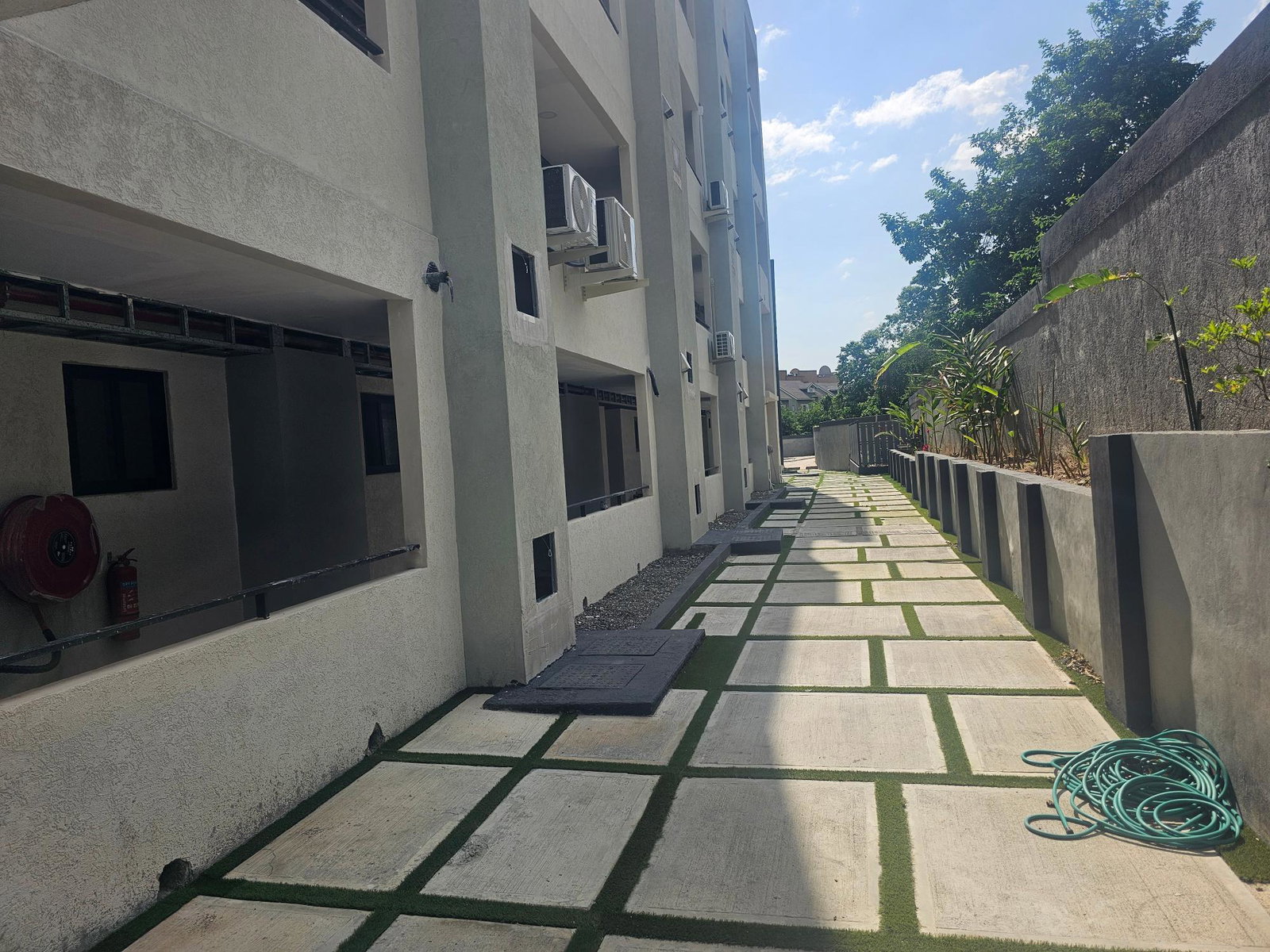 Thirteenth image of 304-12 Dulwich Drive in Kingston 8, St. Andrew, Jamaica - property is For Rent