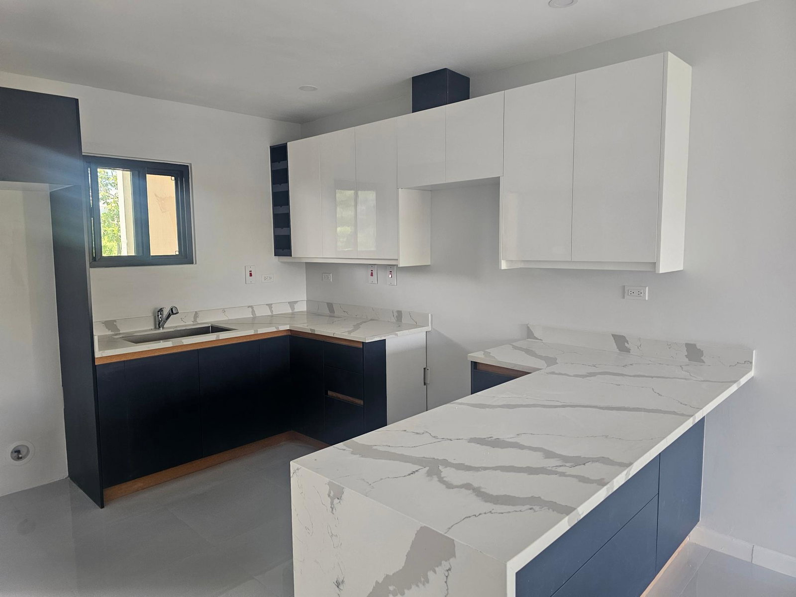 Fourth image of 304-12 Dulwich Drive in Kingston 8, St. Andrew, Jamaica - property is For Rent