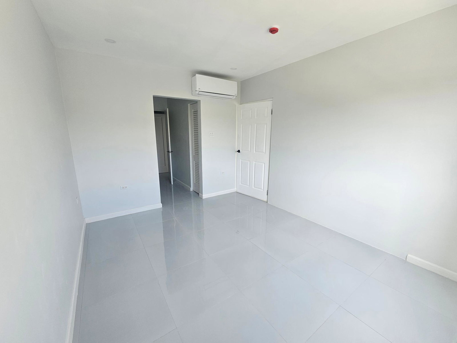 Ninth image of 304-12 Dulwich Drive in Kingston 8, St. Andrew, Jamaica - property is For Rent