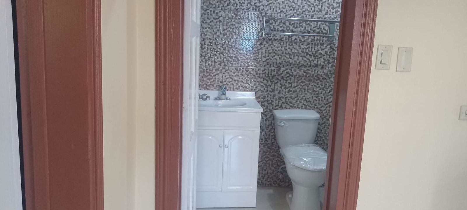 Sixth image of 25 New Harbour Village3 in Old Harbour, St. Catherine, Jamaica - property is For Rent