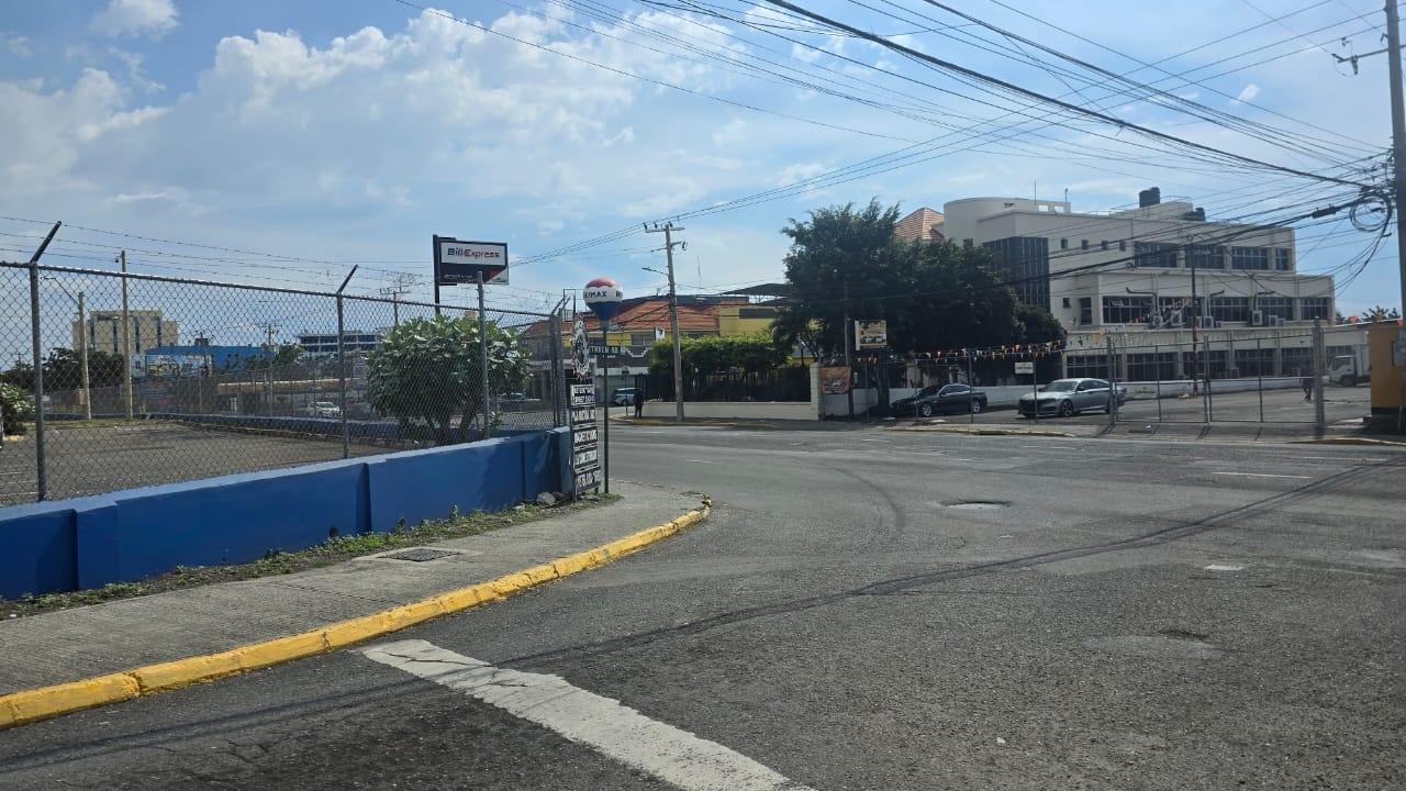 Sixth image of 65a Half Way Tree Road in Kingston 10, St. Andrew, Jamaica - property is For Rent