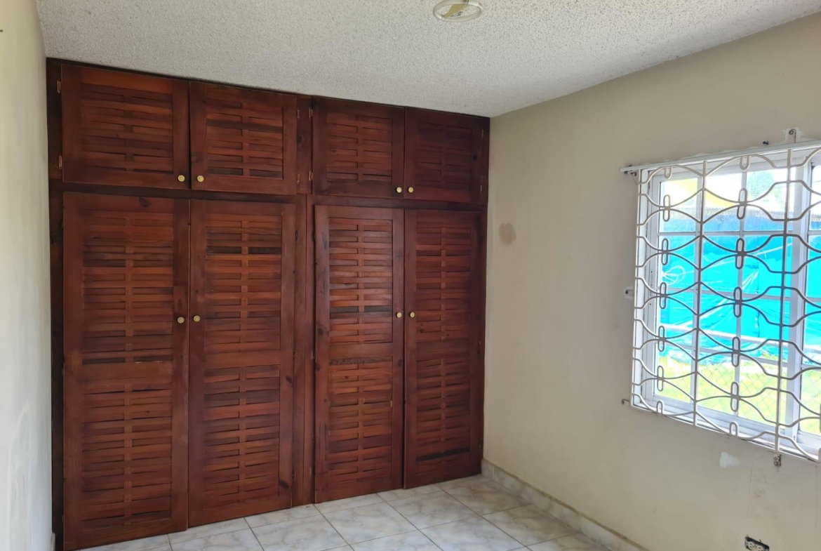 Seventh image of 1-2 Laura Crescent in Spanish Town, St. Catherine, Jamaica - property is For Rent