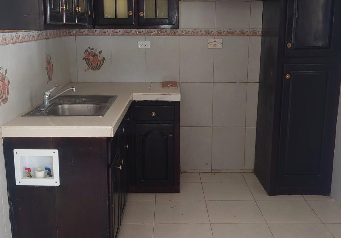 Fourth image of 5 Kent Avenue in Ensom City, St. Catherine, Jamaica - property is For Rent