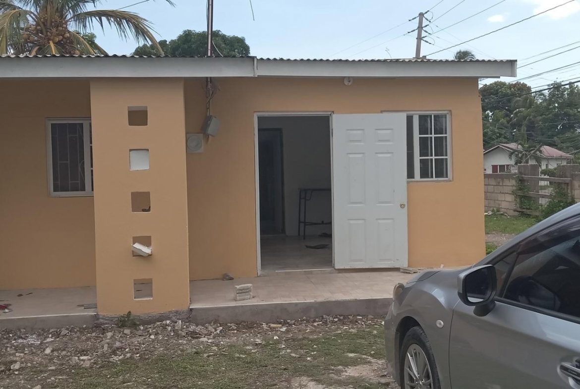 First image of 17r Federal Road, Sydenham in Sydenham, St. Catherine, Jamaica - property is For Rent